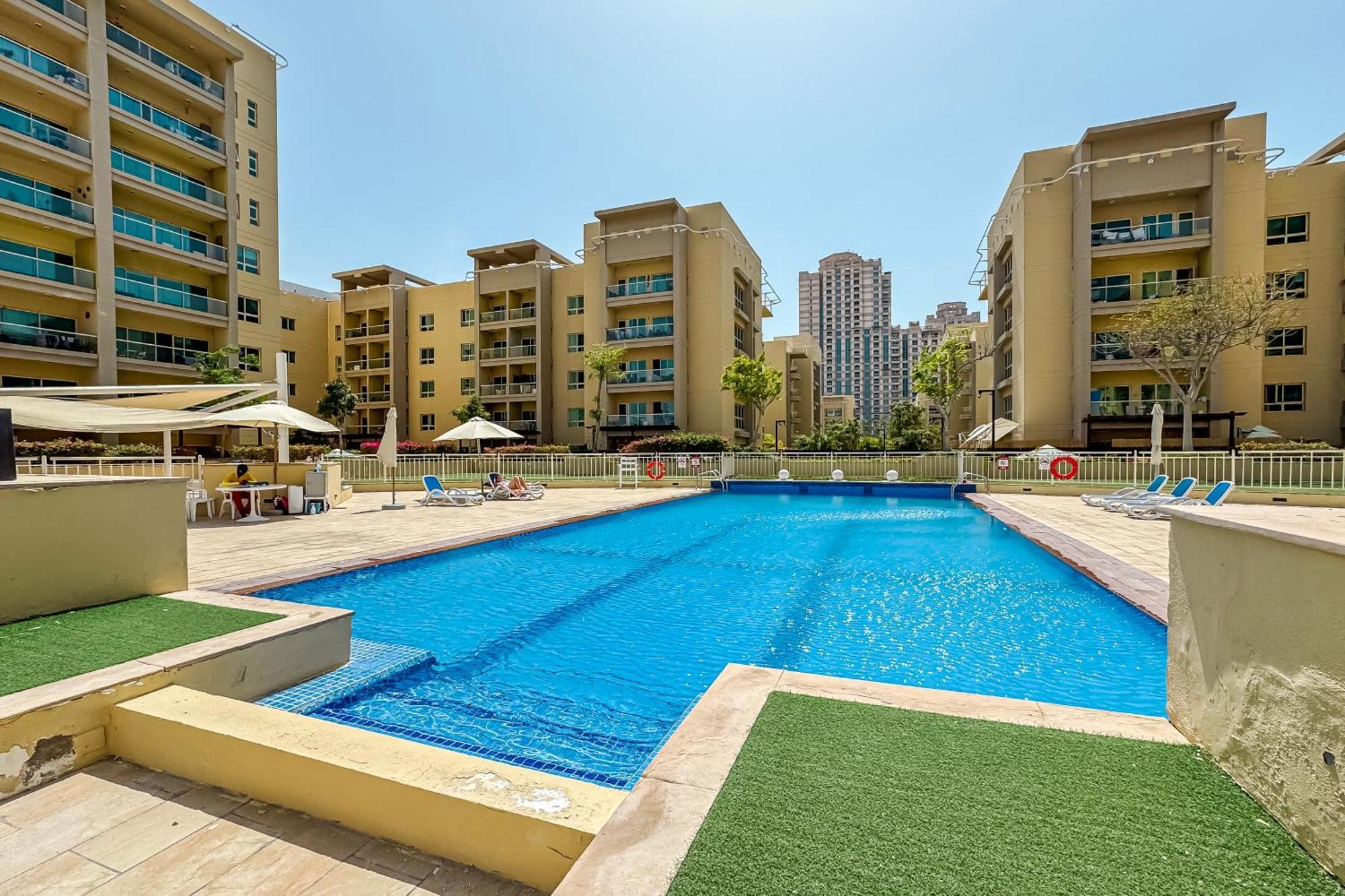 Classy 1 Bedroom In The Greens Courtyard View Dubai Buitenkant foto