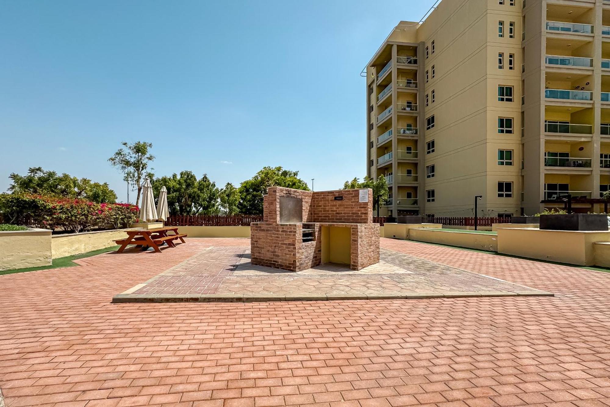 Classy 1 Bedroom In The Greens Courtyard View Dubai Buitenkant foto